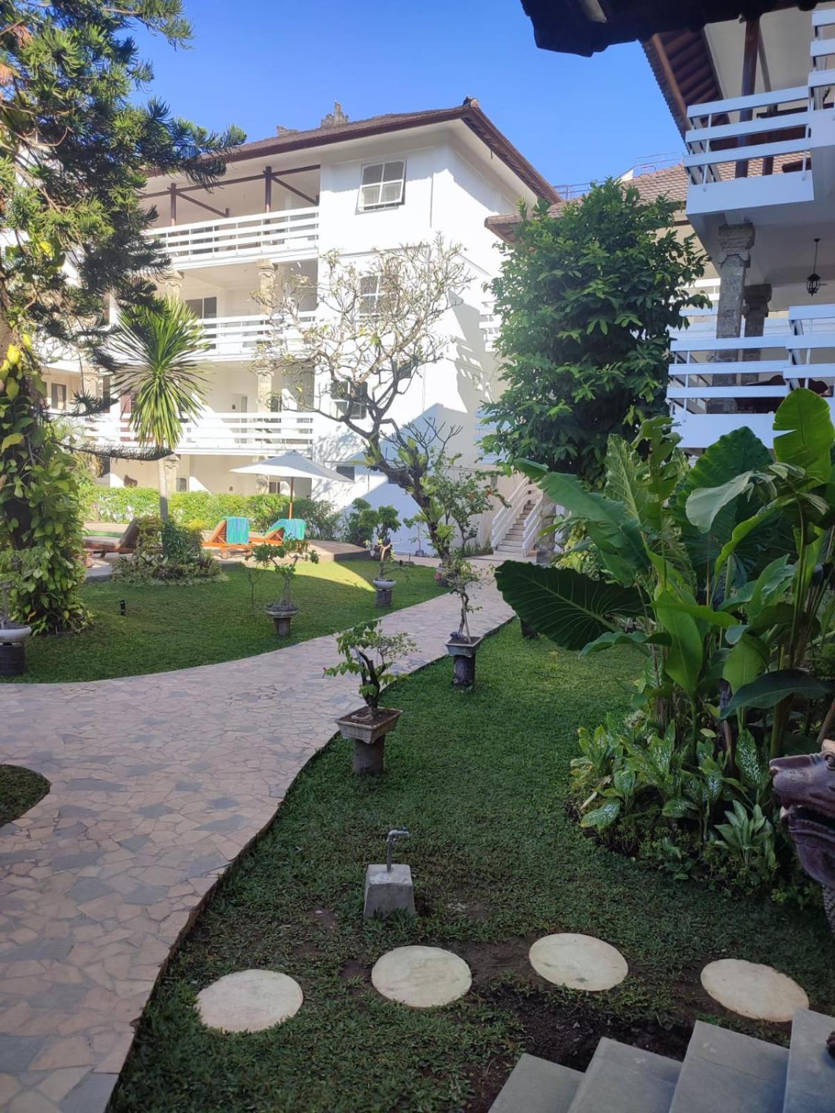 Sari Bunga Hotel Legian Kuta Bali Extérieur photo