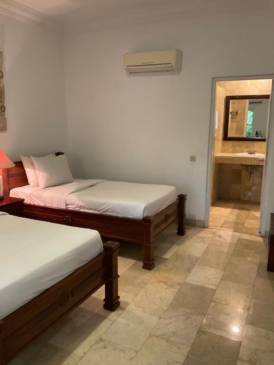 Sari Bunga Hotel Legian Kuta Bali Extérieur photo