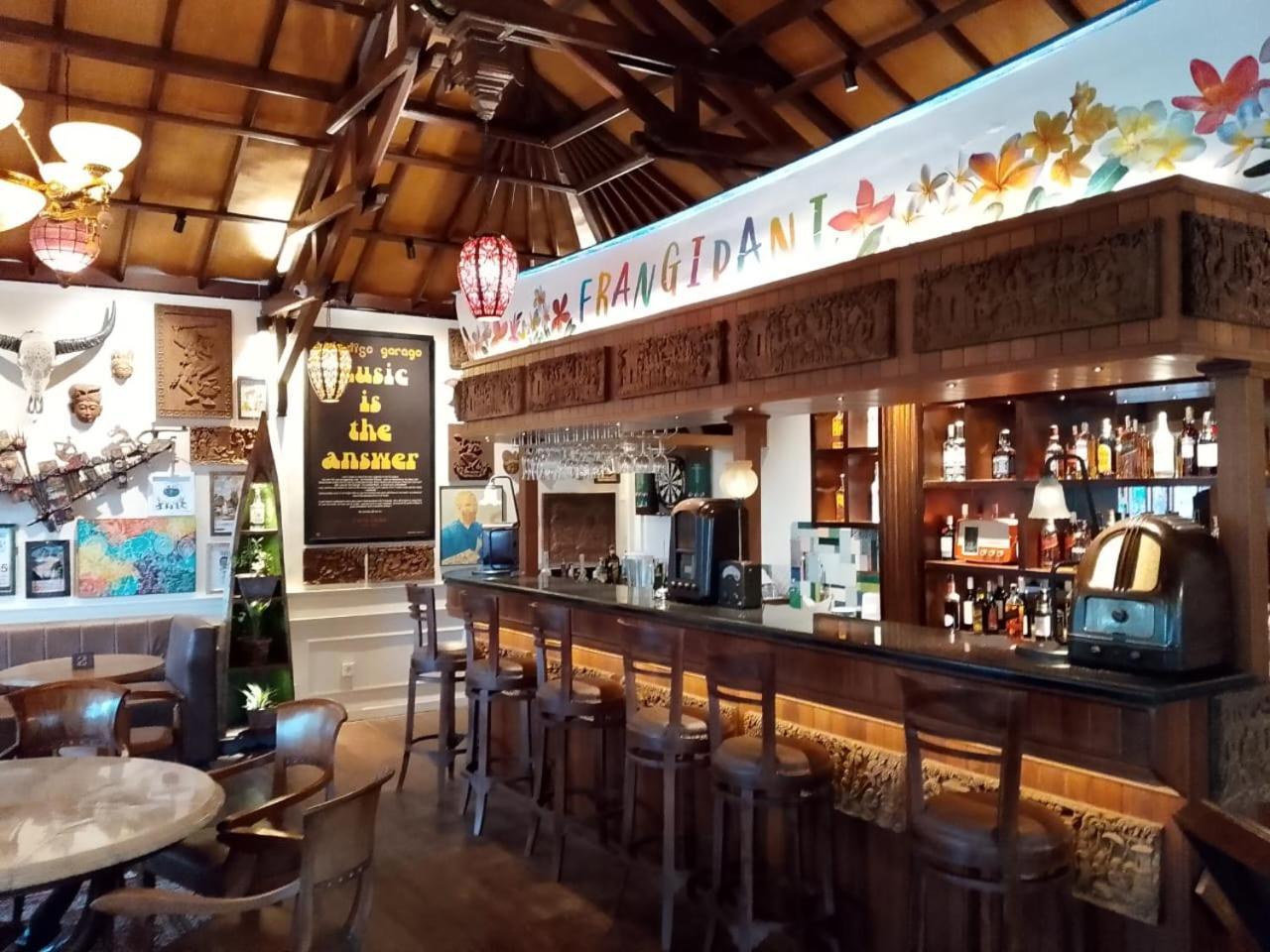 Sari Bunga Hotel Legian Kuta Bali Extérieur photo