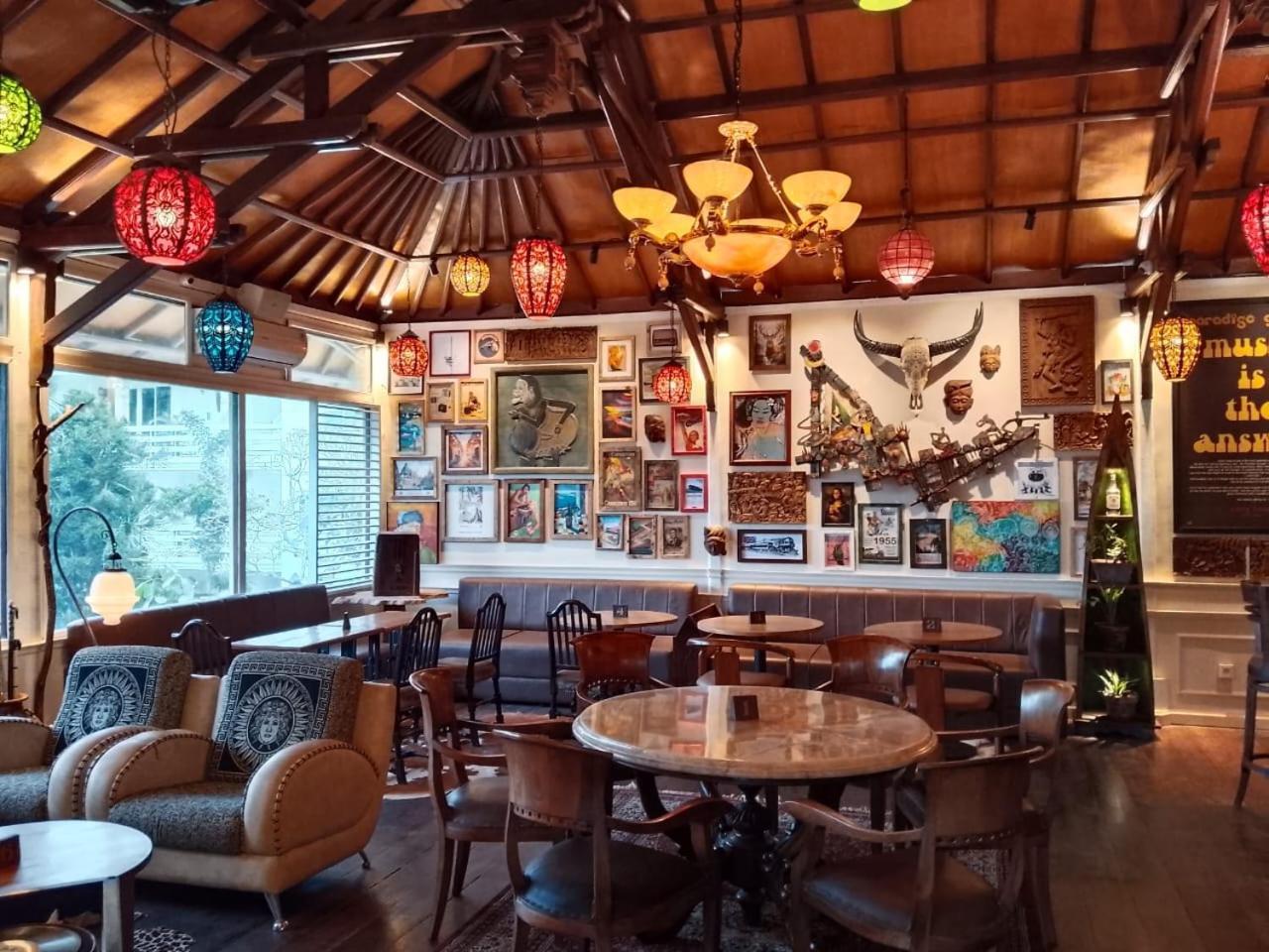Sari Bunga Hotel Legian Kuta Bali Extérieur photo