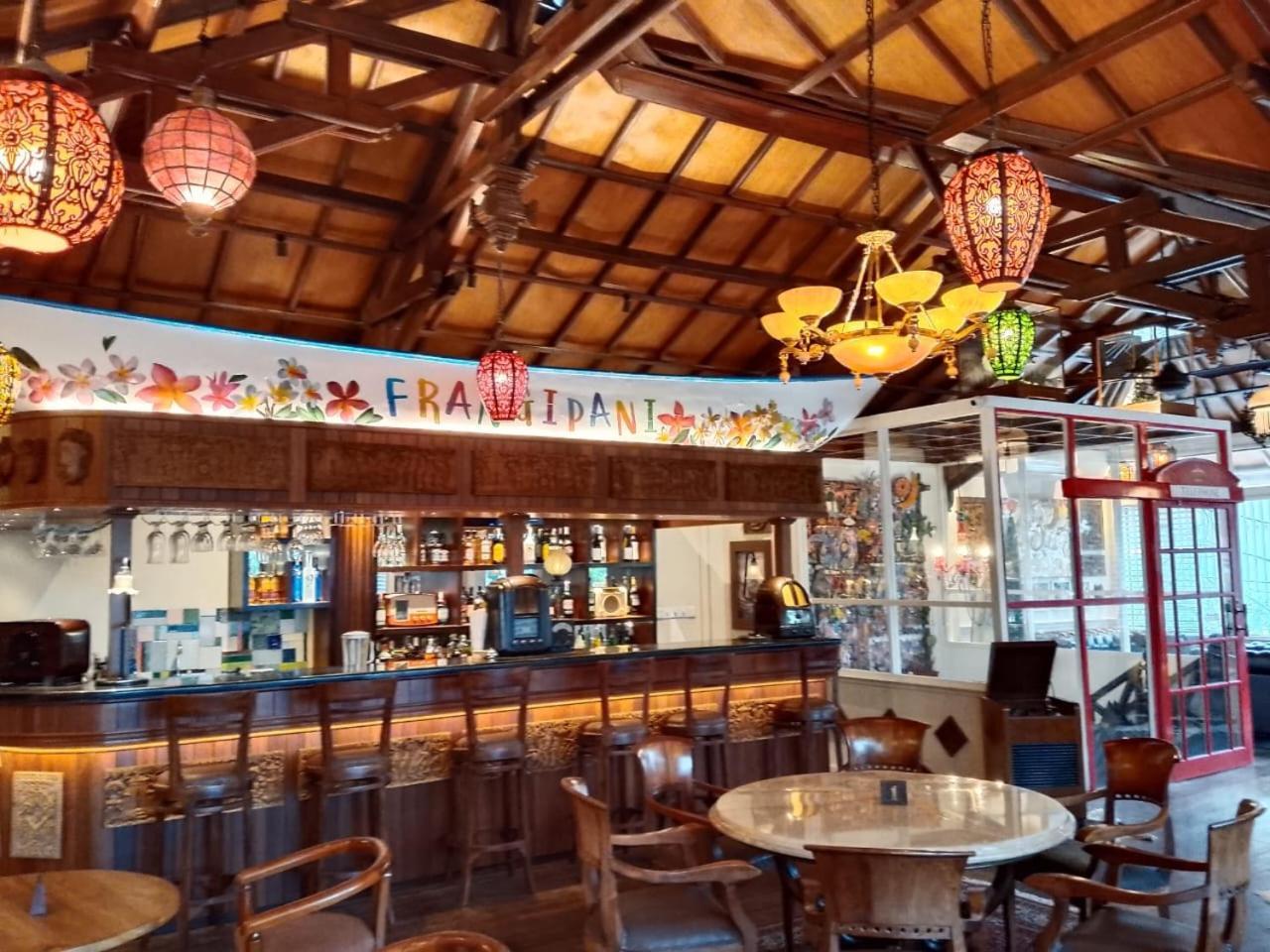Sari Bunga Hotel Legian Kuta Bali Extérieur photo