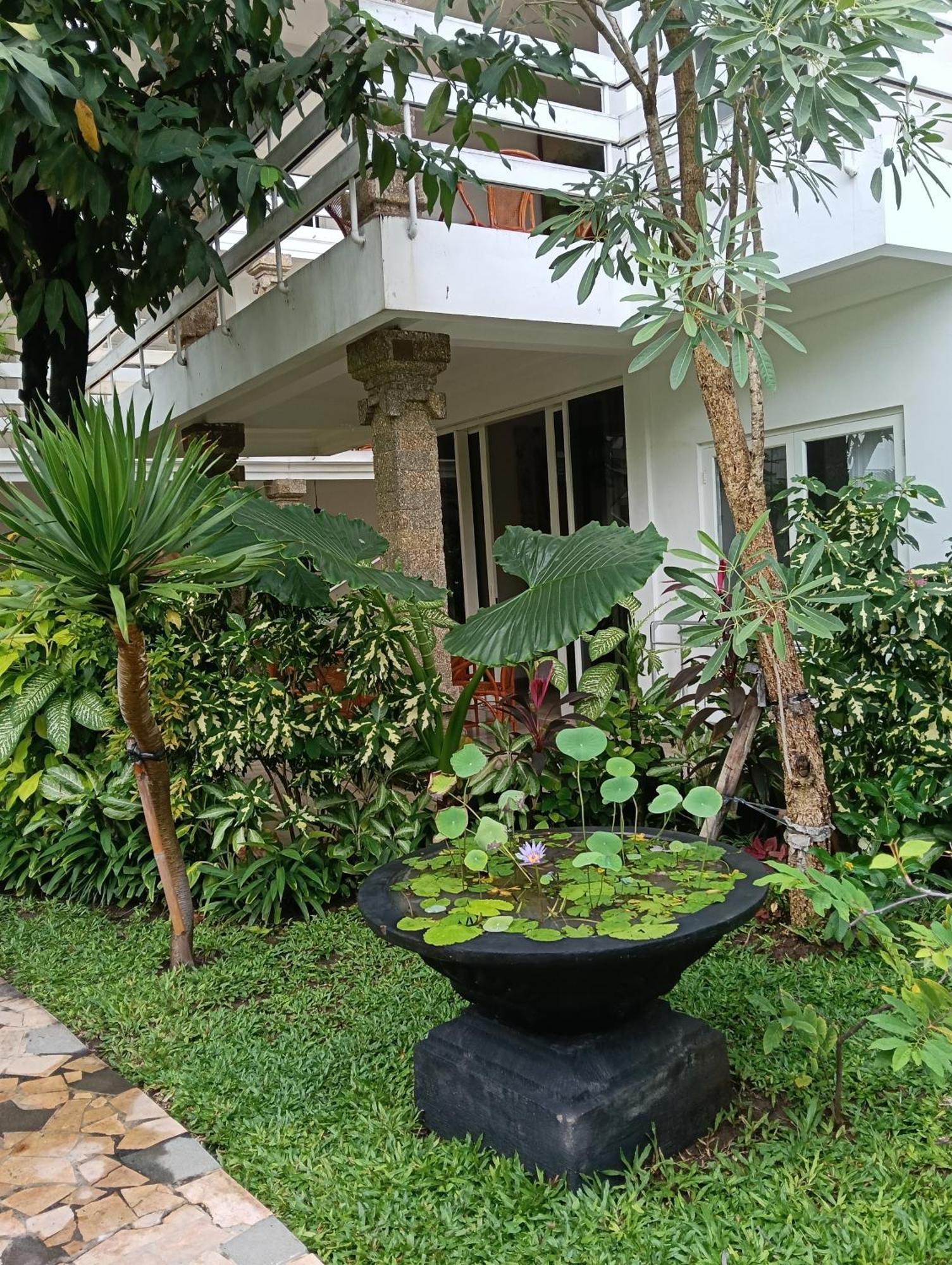 Sari Bunga Hotel Legian Kuta Bali Extérieur photo